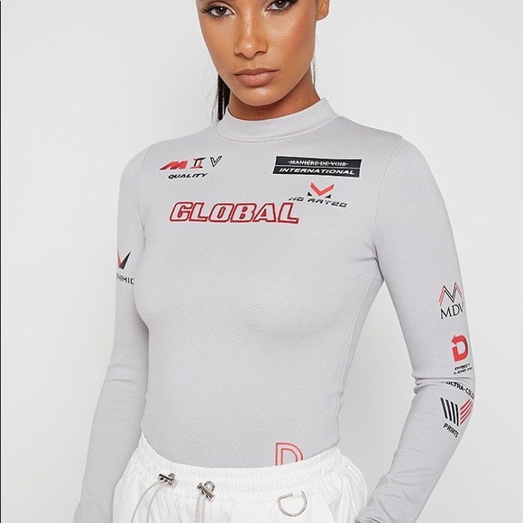 Manière de Voir Logo Graphic Top - Iced Grey UK 12 - Picture 1 of 4